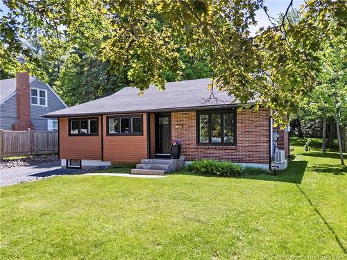 180 Edinburgh St, Fredericton, NB 