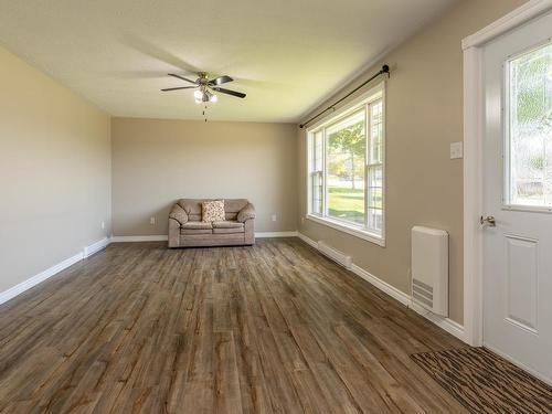 38 Hibernia Street, Yarmouth, NS - Indoor