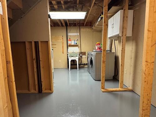 38 Hibernia Street, Yarmouth, NS - Indoor Photo Showing Laundry Room
