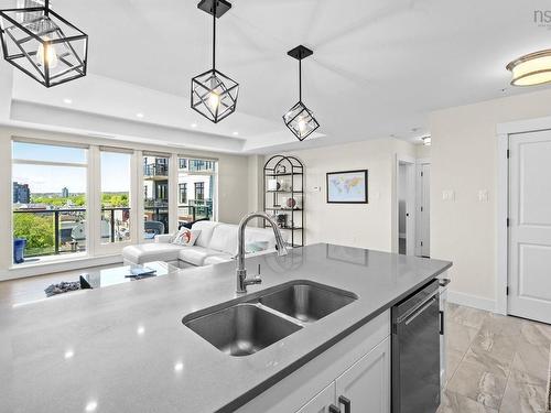705 1990 Vernon, Halifax, NS 