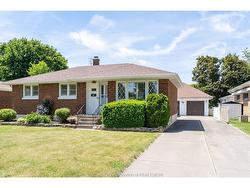 71 Coatsworth Avenue Chatham, ON N7L 1P7