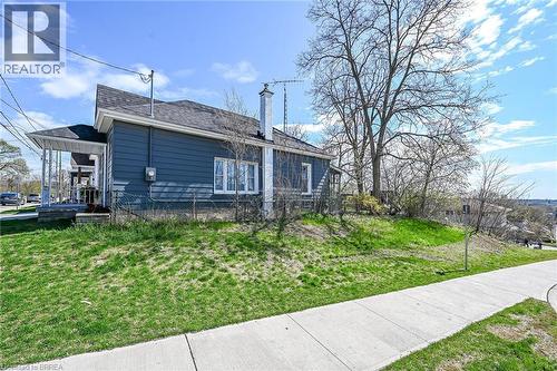 27 High Street, Brantford, ON - Outdoor