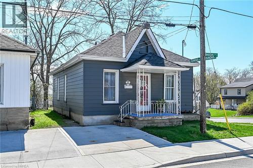 27 High Street, Brantford, ON - Outdoor With Deck Patio Veranda