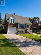 26 PARKLAND ROAD Toronto, ON M1N 1Y8