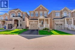 35 PINE HILL CRESCENT Aurora, ON L4G 3Y2