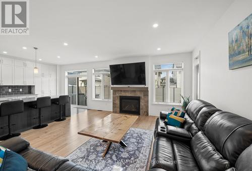41 Whooping Crane Ridge, Ottawa, ON 
