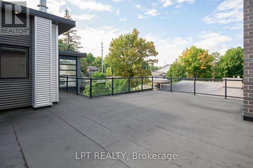 847 Walkley Road, Ottawa, ON 