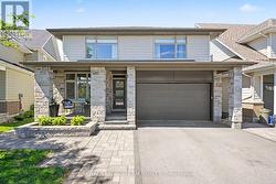 330 DEVONIAN WAY  Ottawa, ON K2T 0L5