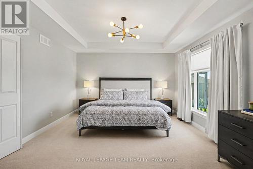 330 Devonian Way, Ottawa, ON 