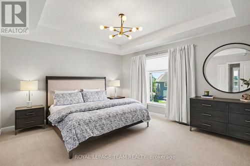 330 Devonian Way, Ottawa, ON 