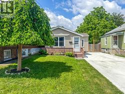 1639 ST LUKE Windsor, ON N8Y 3N4