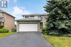 707 WHISTLER DRIVE  Oshawa (Northglen), ON L1J 7N9