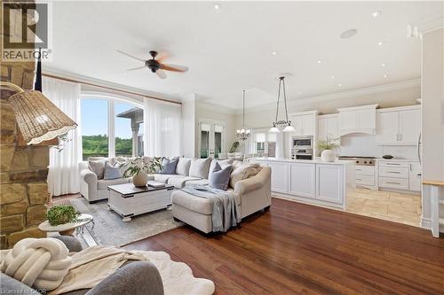 54 Paige Street, Kitchener, ON - Indoor Photo Showing Living Room