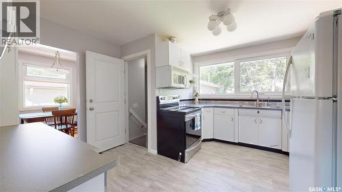 85 Bobolink Bay, Regina, SK 