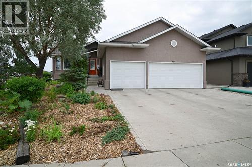 319 Stefaniuk Crescent, Saskatoon, SK 