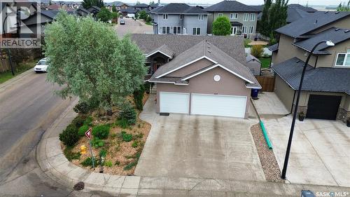 319 Stefaniuk Crescent, Saskatoon, SK 
