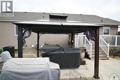 319 Stefaniuk Crescent, Saskatoon, SK 