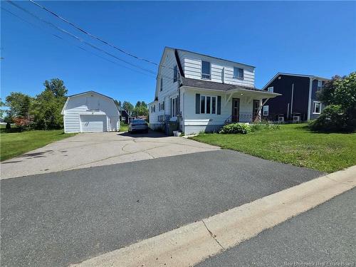325 Church St, Bathurst, NB 