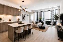 1807E-576 Front Street Toronto, ON M5V 0P8