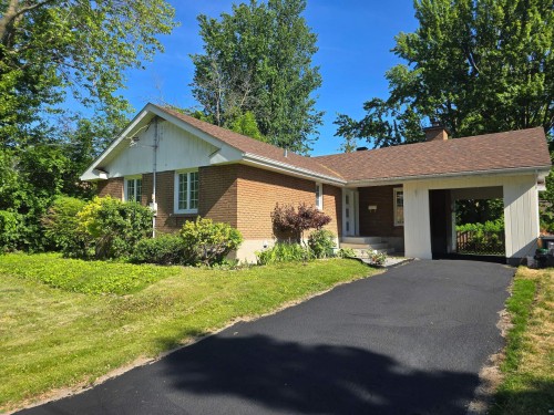 Exterior - 126 Av. Rowan, Beaconsfield, QC 