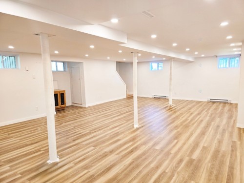 Family Room - 126 Av. Rowan, Beaconsfield, QC 