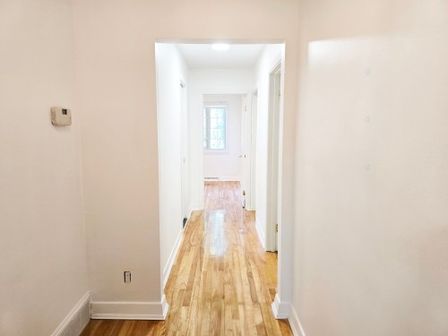 Mud Room - 126 Av. Rowan, Beaconsfield, QC 