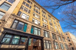 31-285 Place D'Youville Montréal (Ville-Marie), QC H2Y 2A4