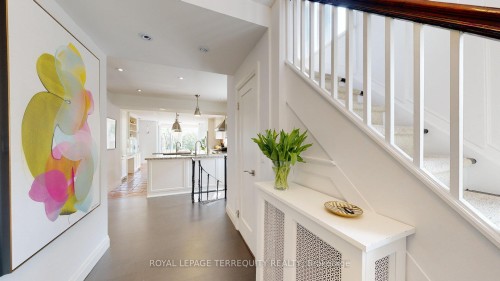 65 Burnhamthorpe Crescent, Toronto, ON 