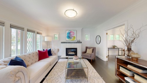65 Burnhamthorpe Crescent, Toronto, ON 