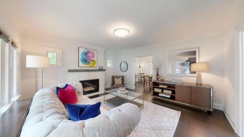 65 Burnhamthorpe Crescent, Toronto, ON 