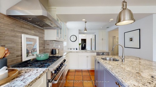 65 Burnhamthorpe Crescent, Toronto, ON 