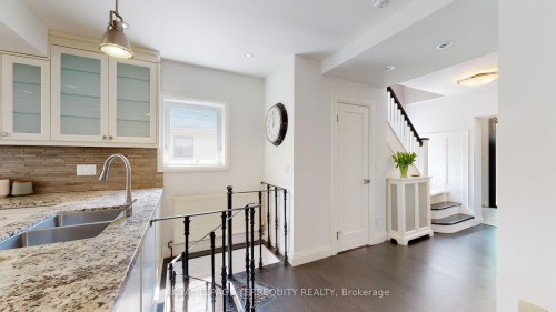 65 Burnhamthorpe Crescent, Toronto, ON 