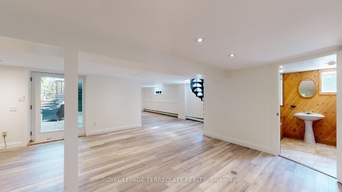 65 Burnhamthorpe Crescent, Toronto, ON 