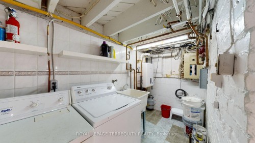 65 Burnhamthorpe Crescent, Toronto, ON 