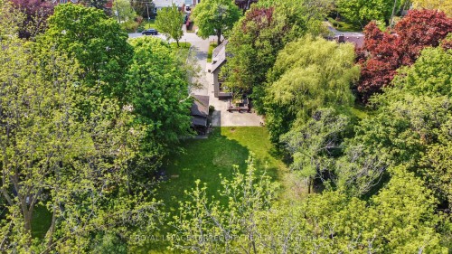 65 Burnhamthorpe Crescent, Toronto, ON 