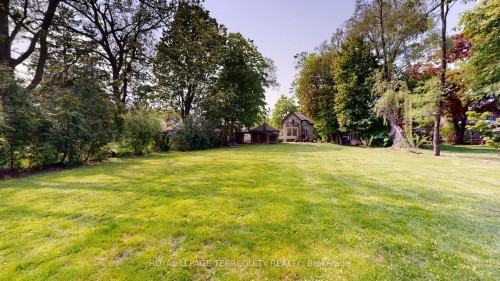 65 Burnhamthorpe Crescent, Toronto, ON 
