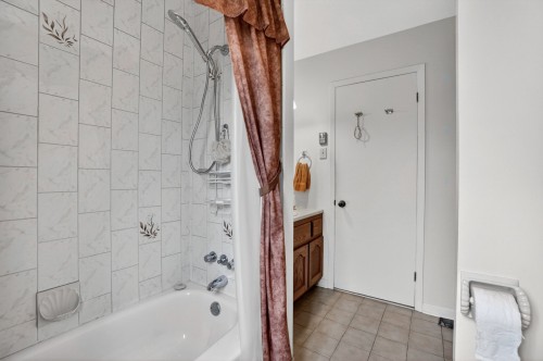 Salle de bains - 6277 Rue Parini, Laval (Auteuil), QC 