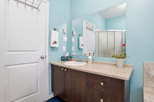Bathroom - 2-330 Boul. Du Plateau, Gatineau (Aylmer), QC 