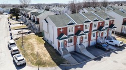 924 Rue Gerbault Laval (Fabreville), QC H7R 6E2