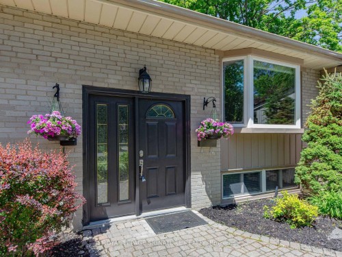 83 Berkinshaw Crescent, Toronto, ON - Outdoor