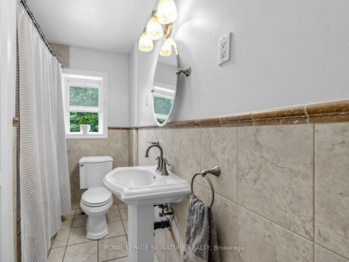 83 Berkinshaw Crescent, Toronto, ON - Indoor Photo Showing Bathroom
