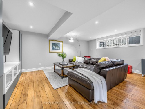 83 Berkinshaw Crescent, Toronto, ON - Indoor