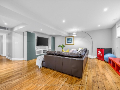 83 Berkinshaw Crescent, Toronto, ON - Indoor