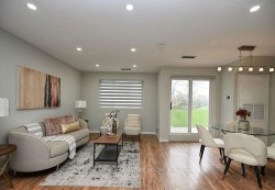 22-2001 Bonnymede Drive  Mississauga, ON L5J 4H8