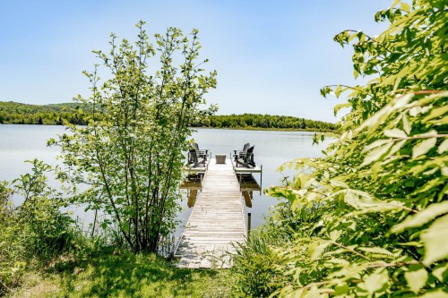 Bord de l'eau - 375 Rue Des Sapins, Sainte-Catherine-De-Hatley, QC 