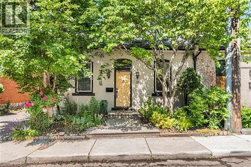 18 PEARL Street S  Hamilton, ON L8P 3W5