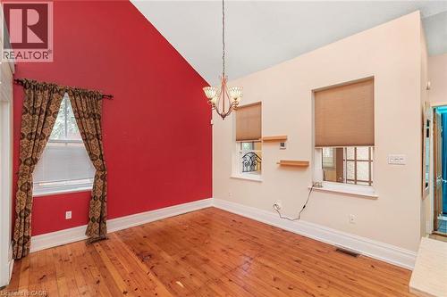 18 Pearl Street S, Hamilton, ON 