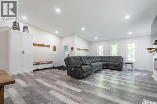 1262 James Crescent, Regina, SK 