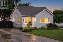 426 ST. PIERRE Tecumseh, ON N8N 1Y9