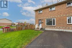 182 ROSEMUND CRESCENT Kingston (West Of Sir John A. Blvd), ON K7M 6Z1